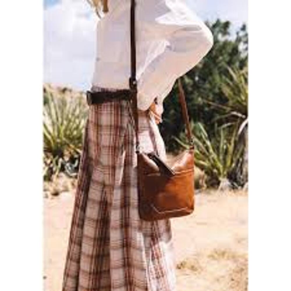 FRYE Messenger Crossbody Purse Bag Cognac Leather Top Zip